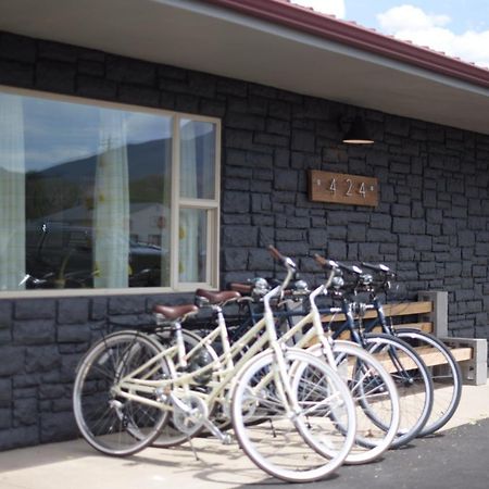 Spoke And Vine Motel Palisade Exterior foto