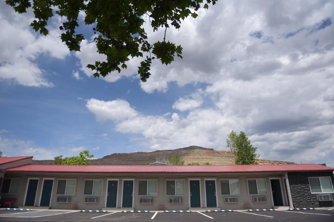 Spoke And Vine Motel Palisade Exterior foto